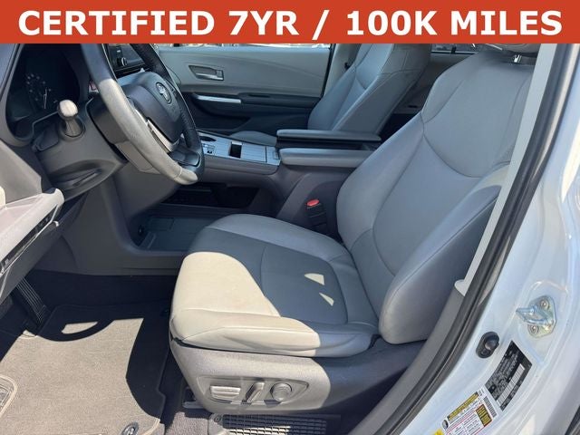 2023 Toyota Sienna XLE 8 Passenger