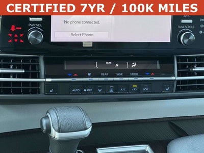 2023 Toyota Sienna XLE 8 Passenger