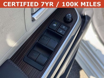 2023 Toyota Sienna XLE 8 Passenger