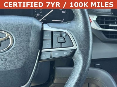 2023 Toyota Sienna XLE 8 Passenger