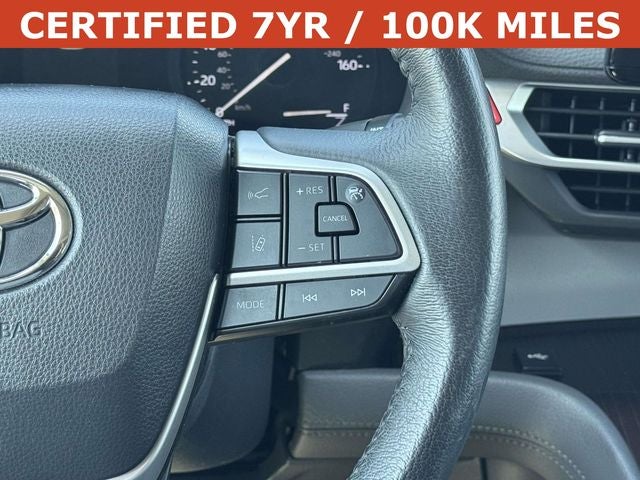 2023 Toyota Sienna XLE 8 Passenger