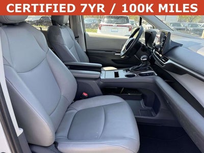2023 Toyota Sienna XLE 8 Passenger