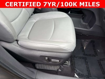 2024 Toyota Sienna XLE 8 Passenger