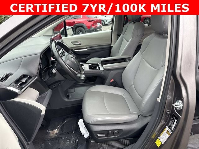 2024 Toyota Sienna XLE 8 Passenger