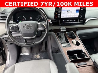 2024 Toyota Sienna XLE 8 Passenger