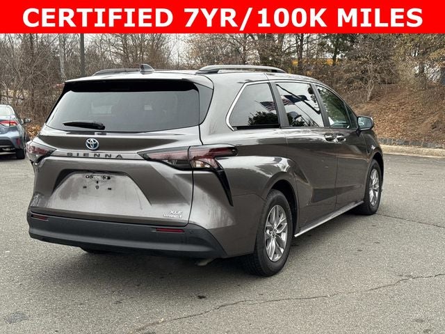 2024 Toyota Sienna XLE 8 Passenger