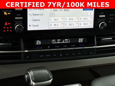 2024 Toyota Sienna XLE 8 Passenger