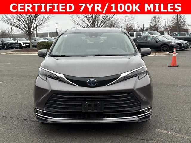 2024 Toyota Sienna XLE 8 Passenger