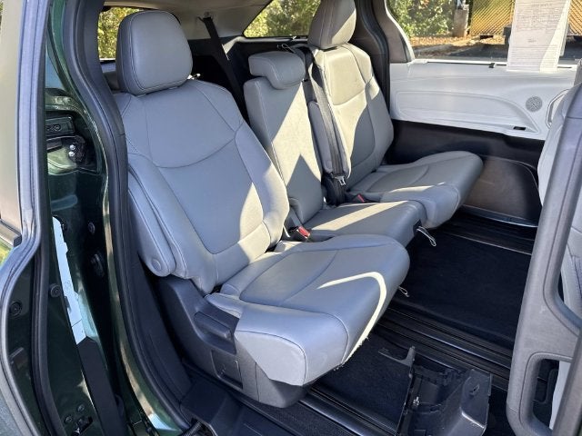2026 Toyota Sienna XLE 8 Passenger
