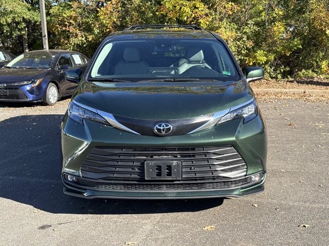 2026 Toyota Sienna XLE 8 Passenger