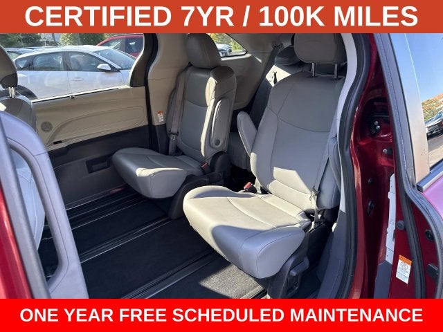 2022 Toyota Sienna XLE 7 Passenger