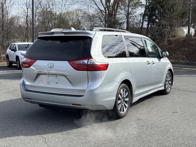 2020 Toyota Sienna Limited Premium 7 Passenger