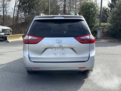 2020 Toyota Sienna Limited Premium 7 Passenger