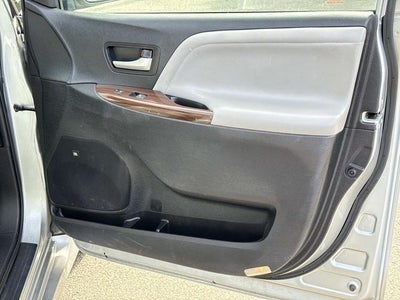 2020 Toyota Sienna Limited Premium 7 Passenger