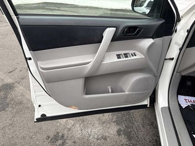 2012 Toyota Highlander Base