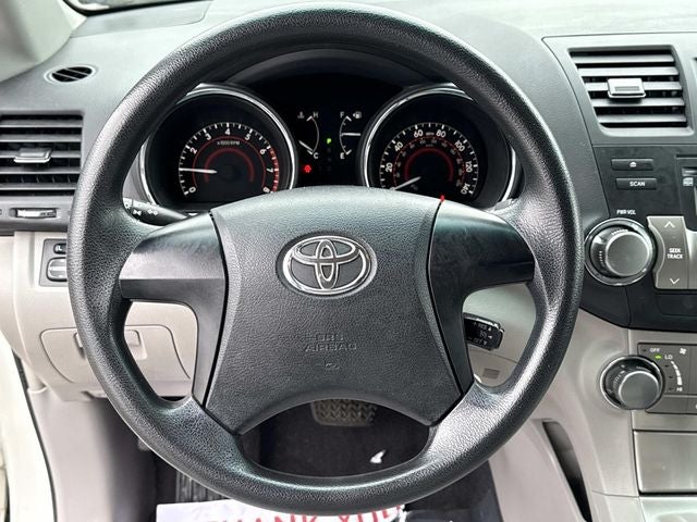 2012 Toyota Highlander Base