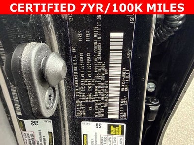 2025 Toyota Corolla Cross XLE