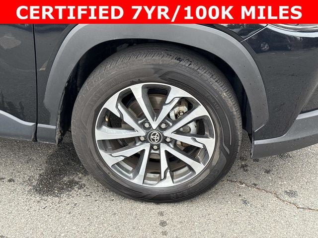 2025 Toyota Corolla Cross XLE