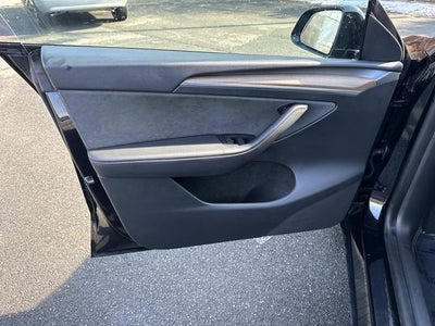 2025 Tesla Model Y Long Range