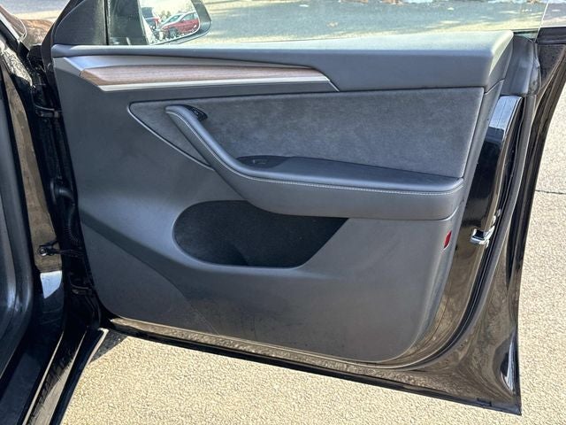 2025 Tesla Model Y Long Range