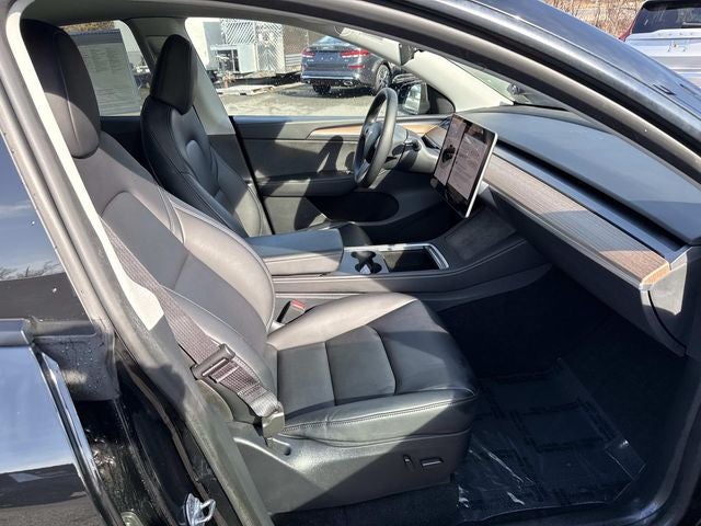 2025 Tesla Model Y Long Range