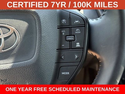 2025 Toyota Prius LE