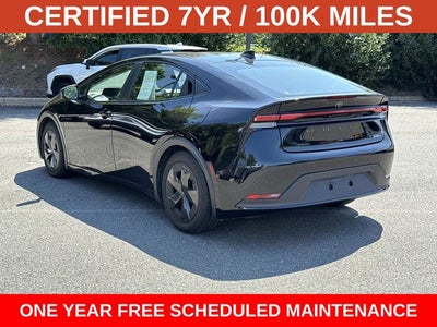 2025 Toyota Prius LE