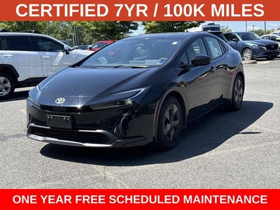 2025 Toyota Prius LE