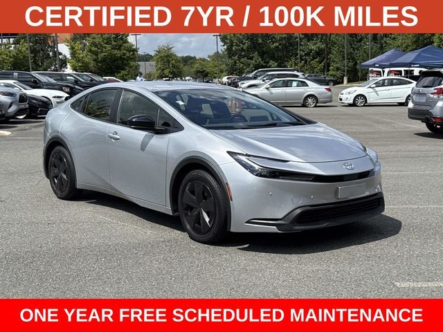 2025 Toyota Prius LE