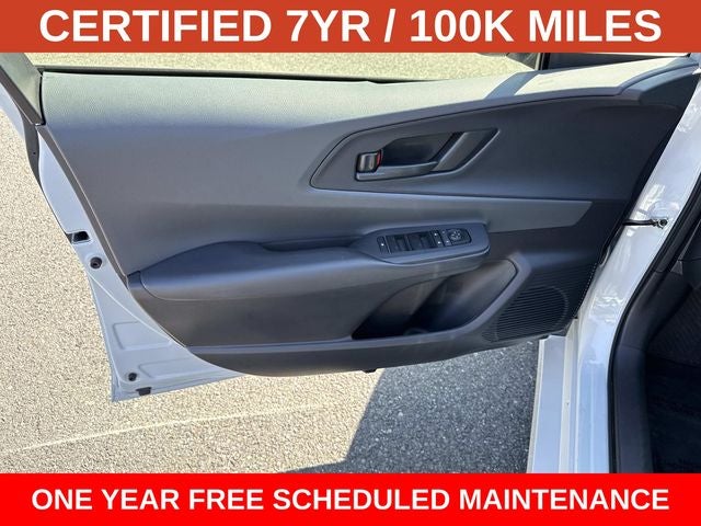 2025 Toyota Prius LE
