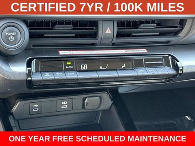 2025 Toyota Prius LE