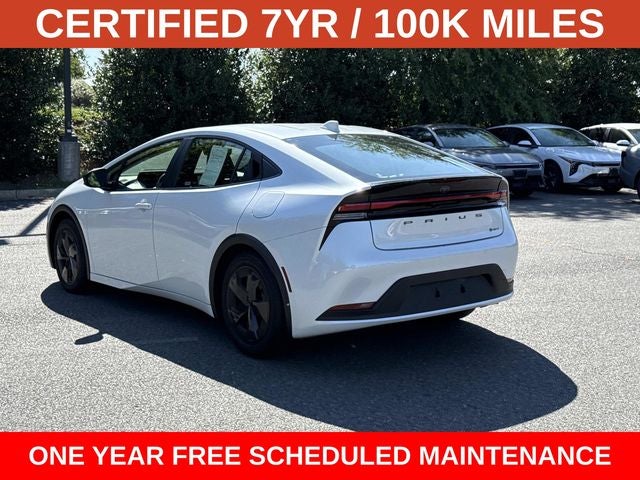 2025 Toyota Prius LE