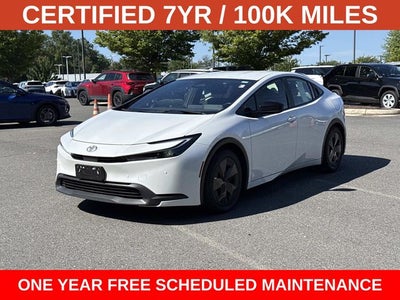 2025 Toyota Prius LE