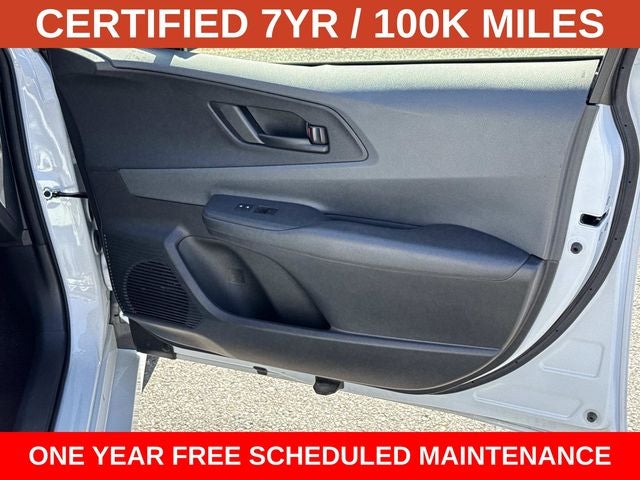 2025 Toyota Prius LE
