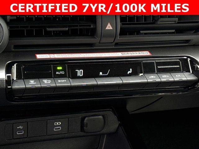 2025 Toyota Prius LE