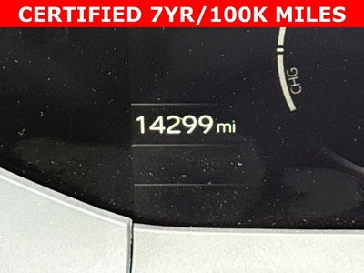 2025 Toyota Prius LE