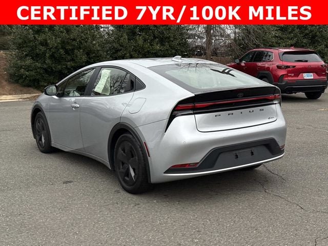 2025 Toyota Prius LE