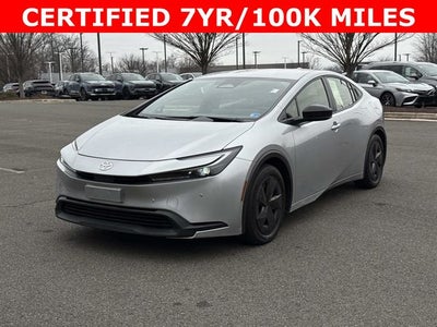 2025 Toyota Prius LE