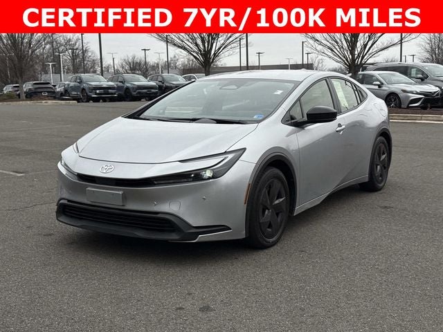 2025 Toyota Prius LE