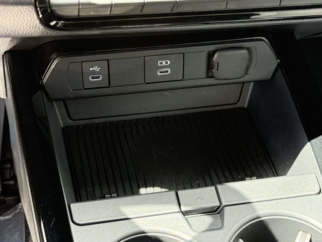 2025 Toyota Prius XLE