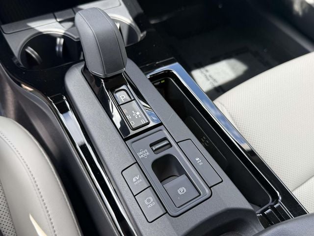 2025 Toyota Prius XLE