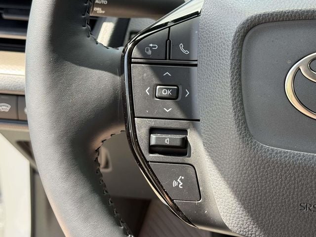 2025 Toyota Prius XLE