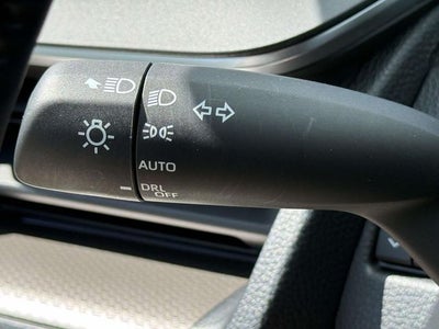 2025 Toyota Prius XLE