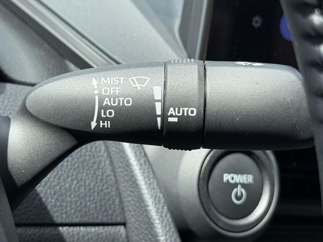 2025 Toyota Prius XLE