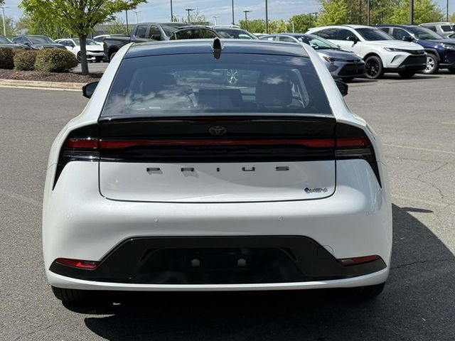 2025 Toyota Prius XLE