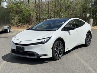 2025 Toyota Prius XLE