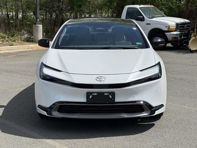 2025 Toyota Prius XLE