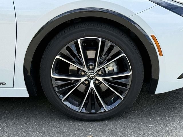 2025 Toyota Prius XLE