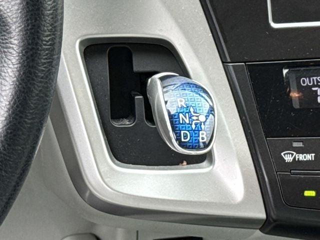 2013 Toyota Prius v Five