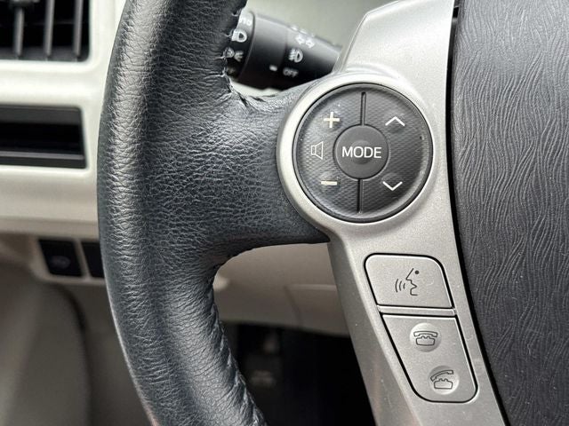 2013 Toyota Prius v Five